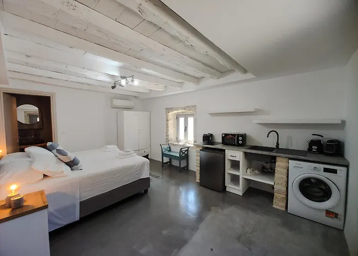 Thomas's House Villa *