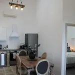 Vila Thomas's House