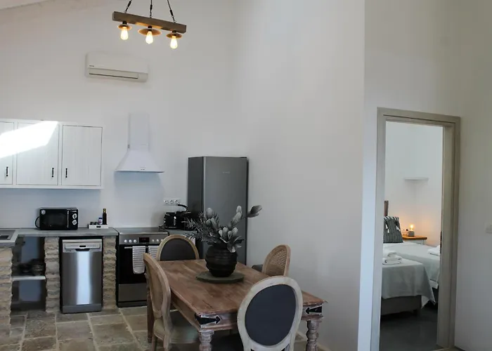 Вилла Thomas's House