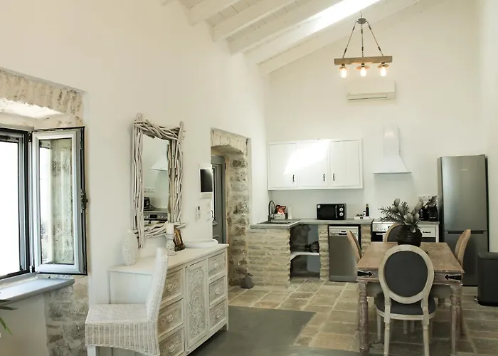 Вилла Thomas's House